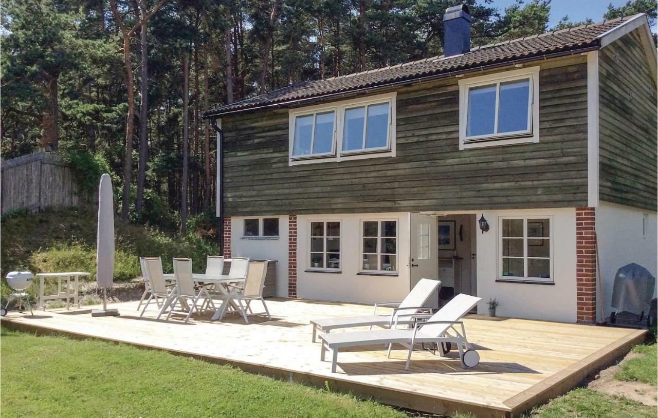 Gorgeous Home In Borrby With Wifi Dış mekan fotoğraf